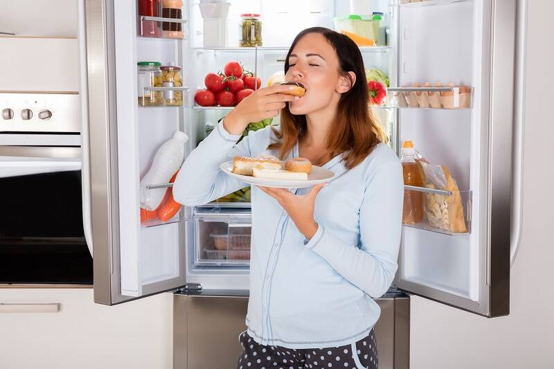 妊娠中に食べ物が欲しくなることはよくあることだ。 写真出典：Photo source：Getty Images